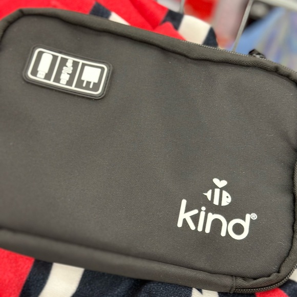 NWOT Phx Suns Devin Booker’s Be Kind Project Tech Bag - Picture 3 of 3
